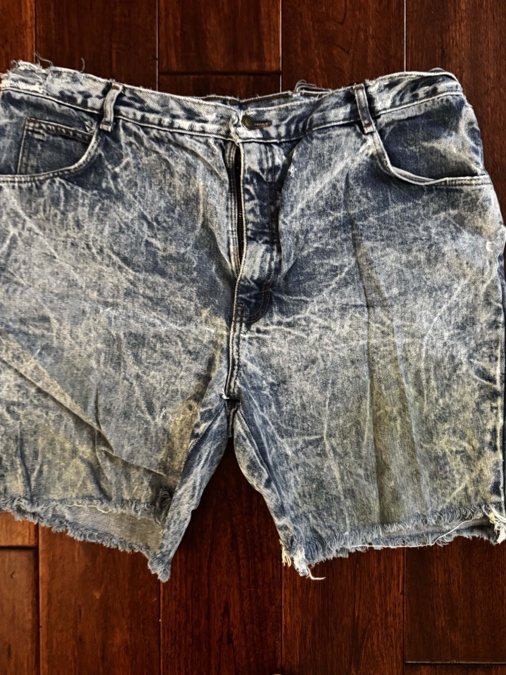 VTG | Jordache Jean Shorts | Distressed Acid Wash | Waist 38